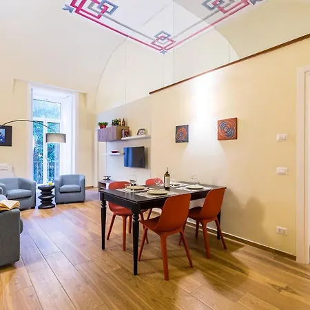 Apartman In The Heart Of Nightlife By Wonderful Italy