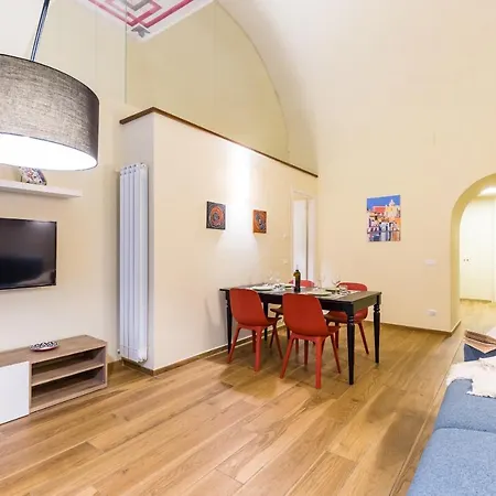 Апартаменты In The Heart Of Nightlife By Wonderful Italy Неаполь